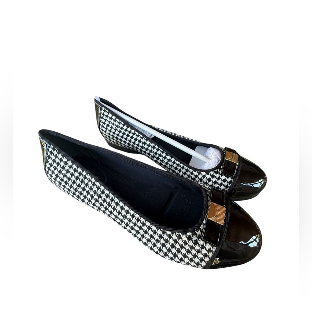 Easy Spirit Houndstooth Flats with Black Patent Toe